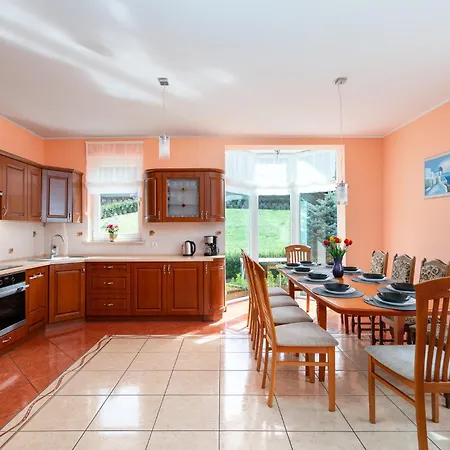 Dom Na Skarpie Feriehus *