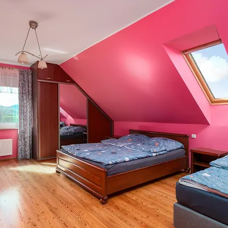 Feriehus Dom Na Skarpie Wałbrzych